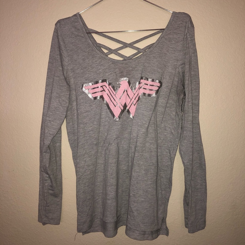Grey Long Sleeve Wonder Woman Shirt Size Large